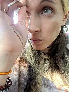 Snapshot of SmokeShow686 chatting on March 2, 2025, 9:01 pm SmokeShow686 online show from March 2, 2025, 9:01 pm