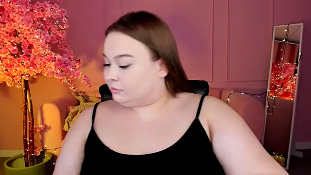 KimberlyMaran online show from December 28, 2024, 12:13 pm