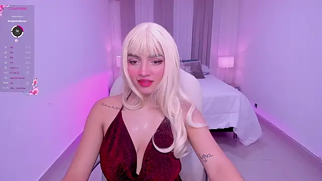 Snapshot of anahi_curlie1 chatting on February 5, 2025, 3:45 am anahi curlie1 online show from February 5, 2025, 3:45 am