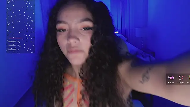 Snapshot of anahi_curlie1 chatting on March 18, 2025, 8:03 am anahi curlie1 online show from March 18, 2025, 8:03 am