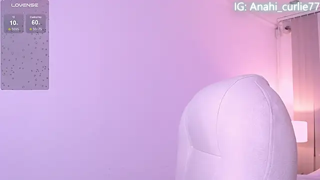 Snapshot of anahi_curlie1 chatting on March 19, 2025, 4:03 am anahi curlie1 online show from March 19, 2025, 4:03 am