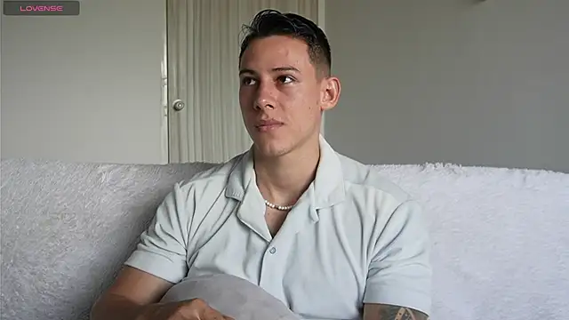 Muscle King Cum online show from July 13, 2026, 1:36 pm