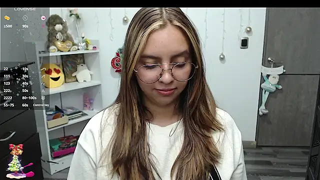 Snapshot of Valery7rose_ chatting on December 8, 2024, 11:08 pm Valery7rose online show from December 8, 2024, 11:08 pm