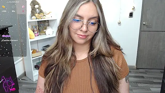 Snapshot of Valery7rose_ chatting on January 25, 2025, 9:46 pm Valery7rose online show from January 25, 2025, 9:46 pm