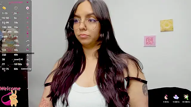 Snapshot of Valery7rose_ chatting on September 11, 2025, 9:15 pm Valery7rose online show from September 11, 2025, 9:15 pm