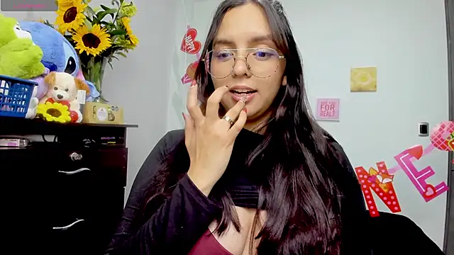 Snapshot of Valery7rose_ chatting on September 20, 2025, 11:39 pm Valery7rose online show from September 20, 2025, 11:39 pm