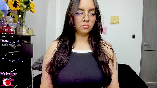 Snapshot of Valery7rose_ chatting on September 25, 2025, 2:21 pm Valery7rose online show from September 25, 2025, 2:21 pm