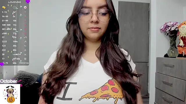 Snapshot of Valery7rose_ chatting on October 16, 2025, 2:29 pm Valery7rose online show from October 16, 2025, 2:29 pm