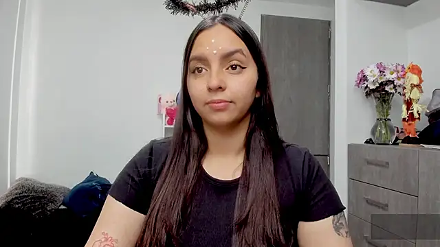 Snapshot of Valery7rose_ chatting on October 19, 2025, 3:34 pm Valery7rose online show from October 19, 2025, 3:34 pm