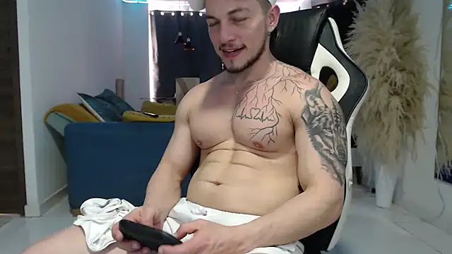 Angel bran online show from April 18, 2026, 7:07 pm