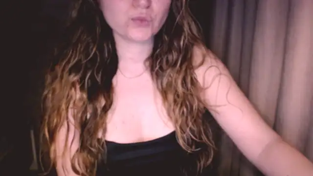 Snapshot of fiona_cute_2 chatting on December 1, 2025, 7:41 pm fiona cute 2 online show from December 1, 2025, 7:41 pm