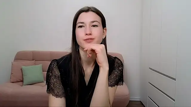 Snapshot of AliciaNewell chatting on February 11, 2025, 12:48 pm AliciaNewell online show from February 11, 2025, 12:48 pm
