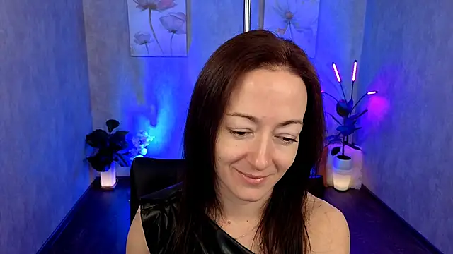 kimberlyray777 online show from January 23, 2025, 11:15 am