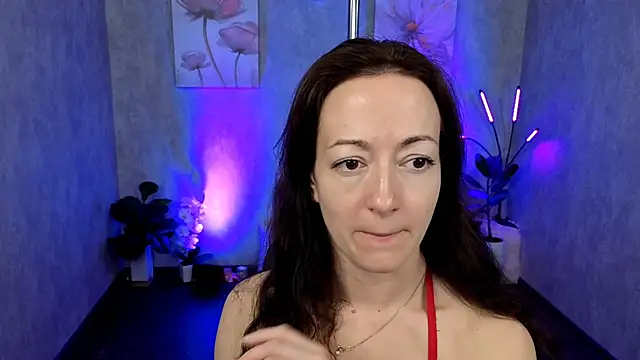 kimberlyray777 online show from February 21, 2025, 9:56 am