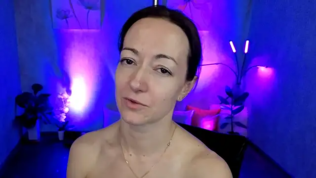 kimberlyray777 online show from February 24, 2025, 6:16 am