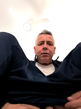 parejamlga58 online show from March 9, 2026, 10:52 am