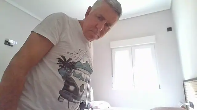 parejamlga58 online show from April 11, 2026, 1:59 pm