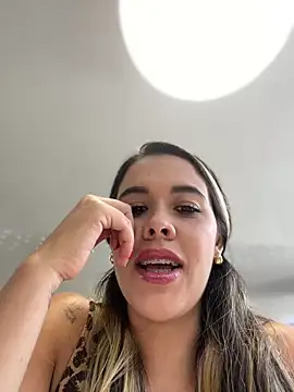 Snapshot of Emilia_Bakerr chatting on December 15, 2024, 6:26 pm Emilia Bakerr online show from December 15, 2024, 6:26 pm