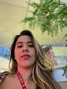 Snapshot of Emilia_Bakerr chatting on December 17, 2024, 10:54 pm Emilia Bakerr online show from December 17, 2024, 10:54 pm