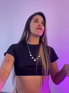 Snapshot of Emilia_Bakerr chatting on March 6, 2025, 9:20 pm Emilia Bakerr online show from March 6, 2025, 9:20 pm