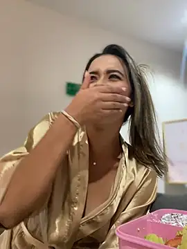 Snapshot of Emilia_Bakerr chatting on March 11, 2025, 6:19 pm Emilia Bakerr online show from March 11, 2025, 6:19 pm