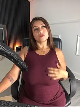 MrsFoucher online show from April 11, 2026, 11:36 am