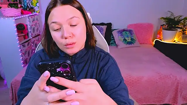 Karen morris online show from November 26, 2025, 4:02 am