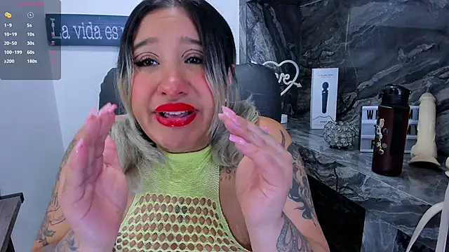 miss danika online show from April 13, 2026, 11:05 am