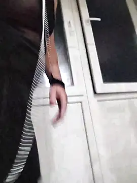 Snapshot of DjiniCD chatting on December 13, 2024, 8:26 pm DjiniCD online show from December 13, 2024, 8:26 pm