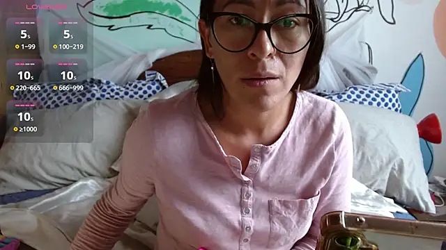 Snapshot of lupita84 chatting on September 27, 2025, 7:30 pm lupita84 online show from September 27, 2025, 7:30 pm