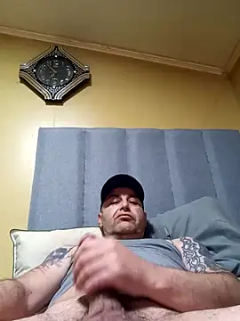 TrainedFinder5 online show from November 1, 2025, 6:48 am