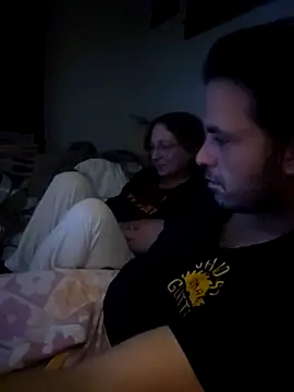 pumpitup123 online show from November 4, 2025, 5:50 am