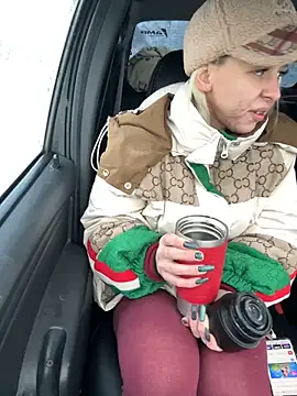 LikaCat online show from November 4, 2025, 2:21 am