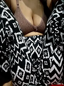 Snapshot of jenny4you chatting on March 21, 2025, 5:11 am jenny4you online show from March 21, 2025, 5:11 am