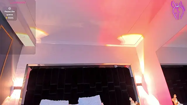 NikkySmiith online show from February 4, 2025, 5:55 pm