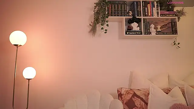 Snapshot of EmilyxRose_- chatting on January 5, 2025, 7:17 pm EmilyxRose - online show from January 5, 2025, 7:17 pm