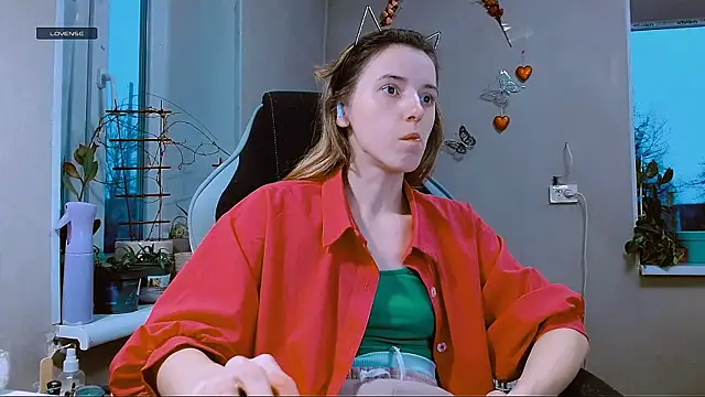 RosaJil online show from March 3, 2026, 4:02 pm