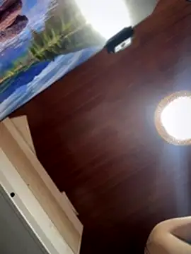 MarianaBenz online show from November 5, 2025, 11:27 pm