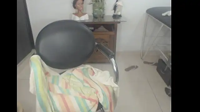 bardotbigcockts online show from February 4, 2025, 1:02 am