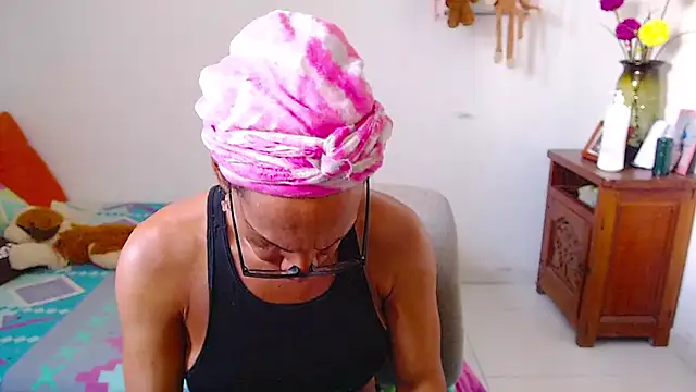 bardotbigcockts online show from September 23, 2025, 8:34 pm