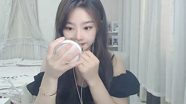 Jenny-Z online show from May 3, 2026, 1:44 am