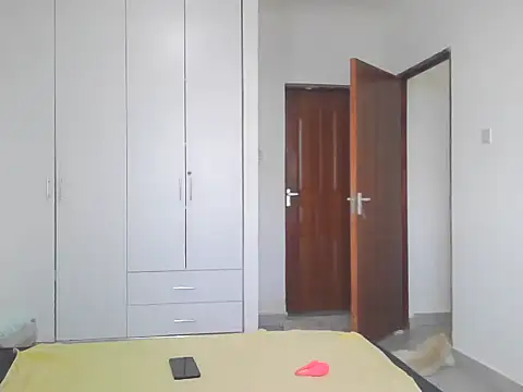 petiteebony 81 online show from November 2, 2025, 6:16 am