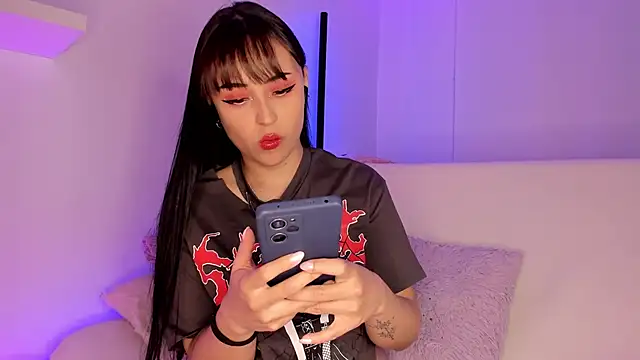 Gloomydoll online show from December 10, 2024, 3:44 pm