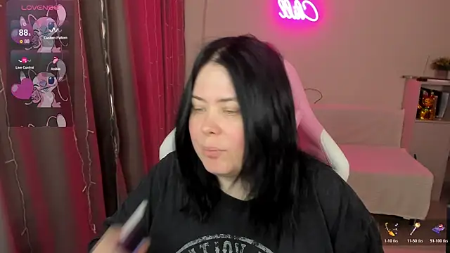 Akemi BBW online show from April 13, 2026, 6:08 am