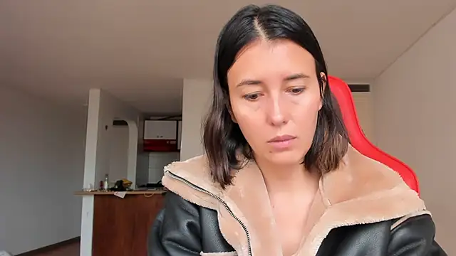 zoe jeane beker online show from February 17, 2025, 10:14 pm