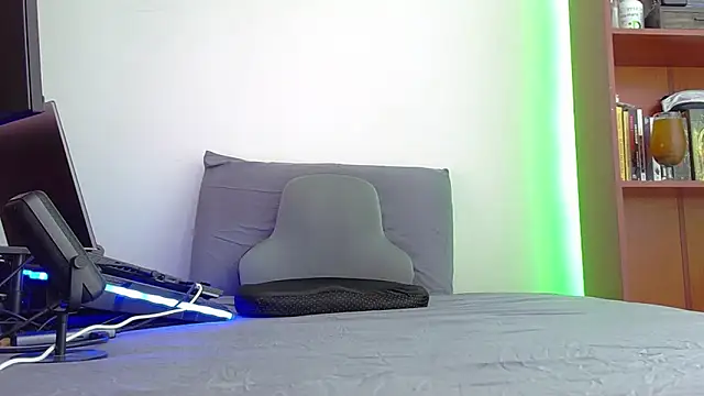 Snapshot of cristo_master chatting on December 16, 2025, 7:52 pm cristo master online show from December 16, 2025, 7:52 pm