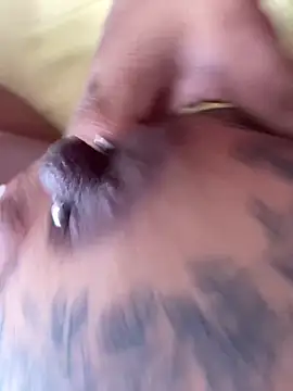 MariaLorenaah online show from November 5, 2025, 5:13 pm