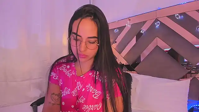 Snapshot of anniesweet02 chatting on March 14, 2025, 1:48 am anniesweet02 online show from March 14, 2025, 1:48 am