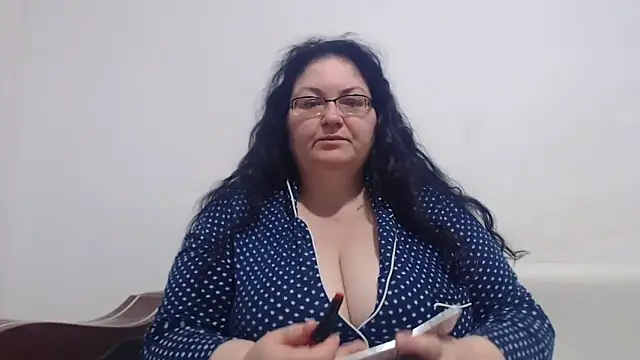 Snapshot of Nykyxo chatting on April 9, 2026, 10:15 pm Nykyxo online show from April 9, 2026, 10:15 pm