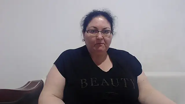 Snapshot of Nykyxo chatting on May 18, 2026, 4:24 pm Nykyxo online show from May 18, 2026, 4:24 pm